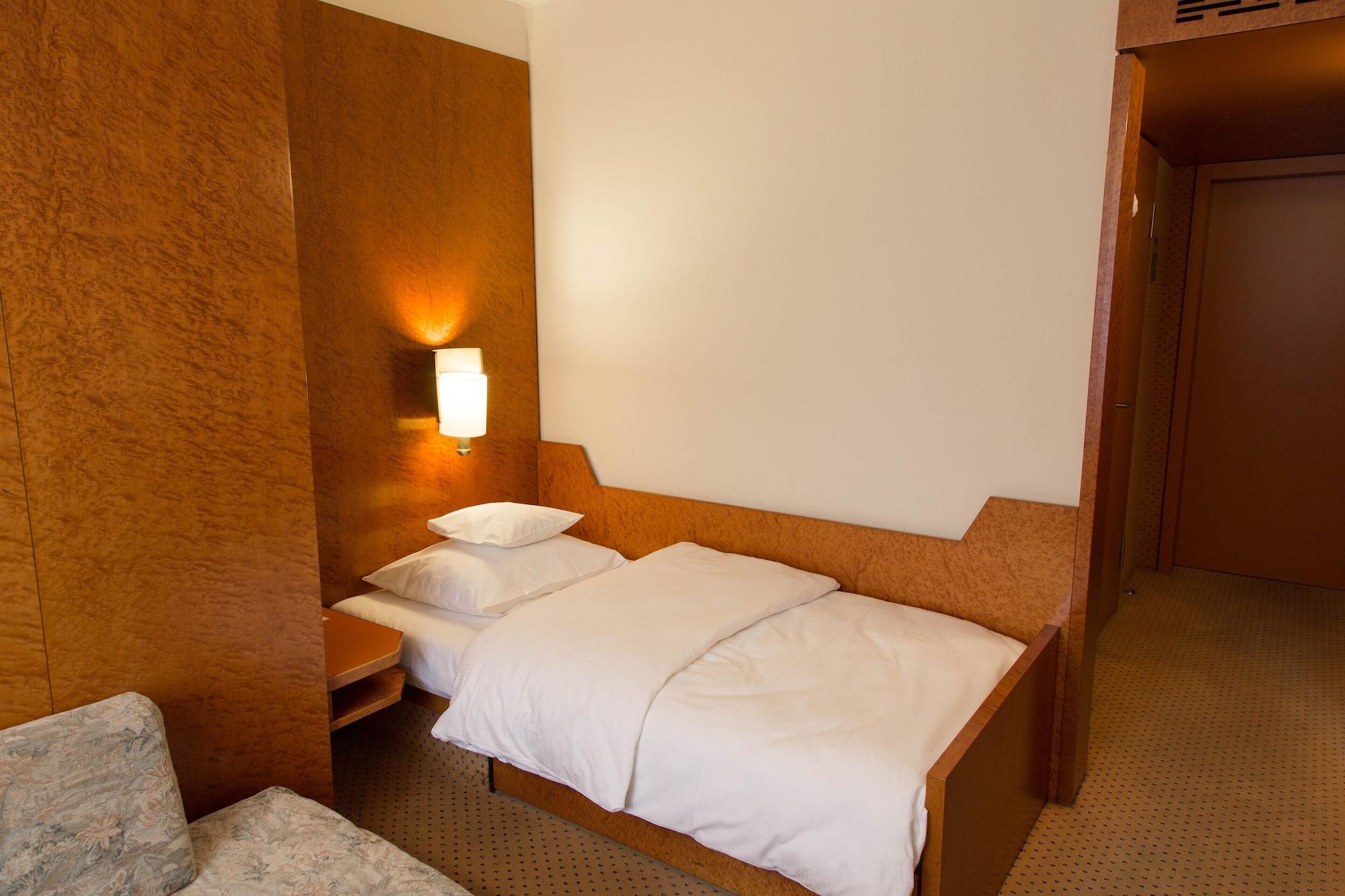 Hotel Royal Штутгарт Экстерьер фото